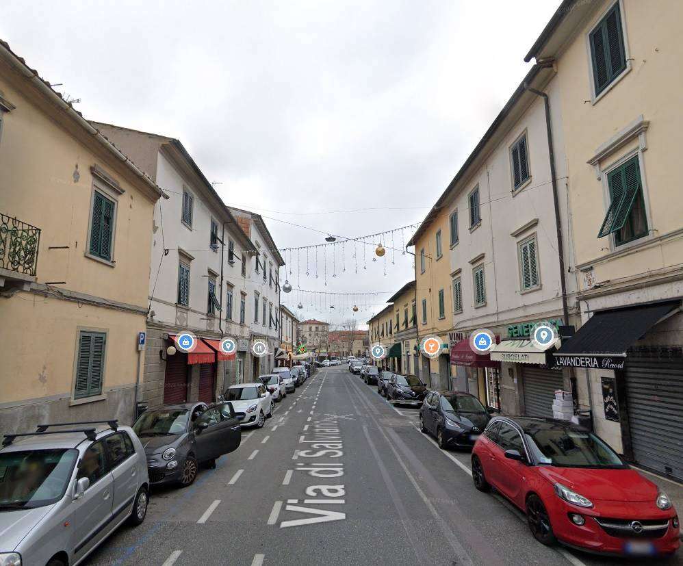 Attività  commerciale Piazza Damiano Chiesa22, Livorno