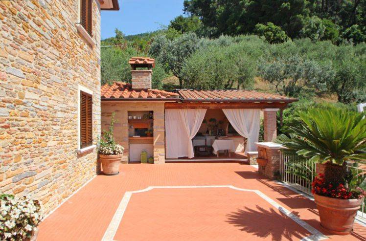 Casa indipendente Via Strettoia, Pietrasanta