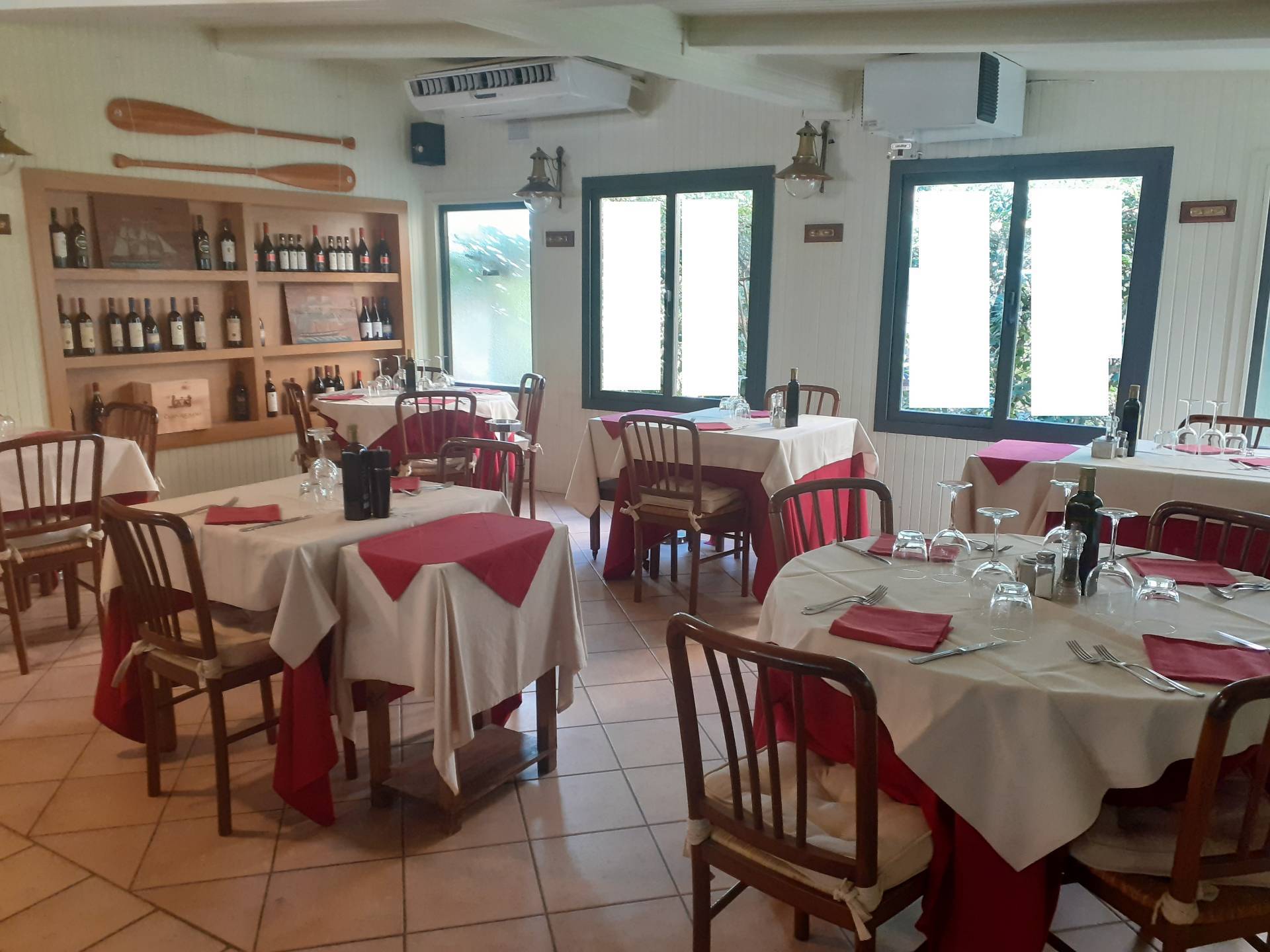 Attività  commerciale Via Catalani, Viareggio