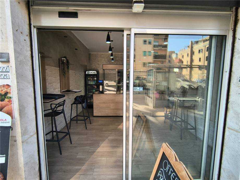Attività  commerciale V.le Paolo Orlando, 61, Roma