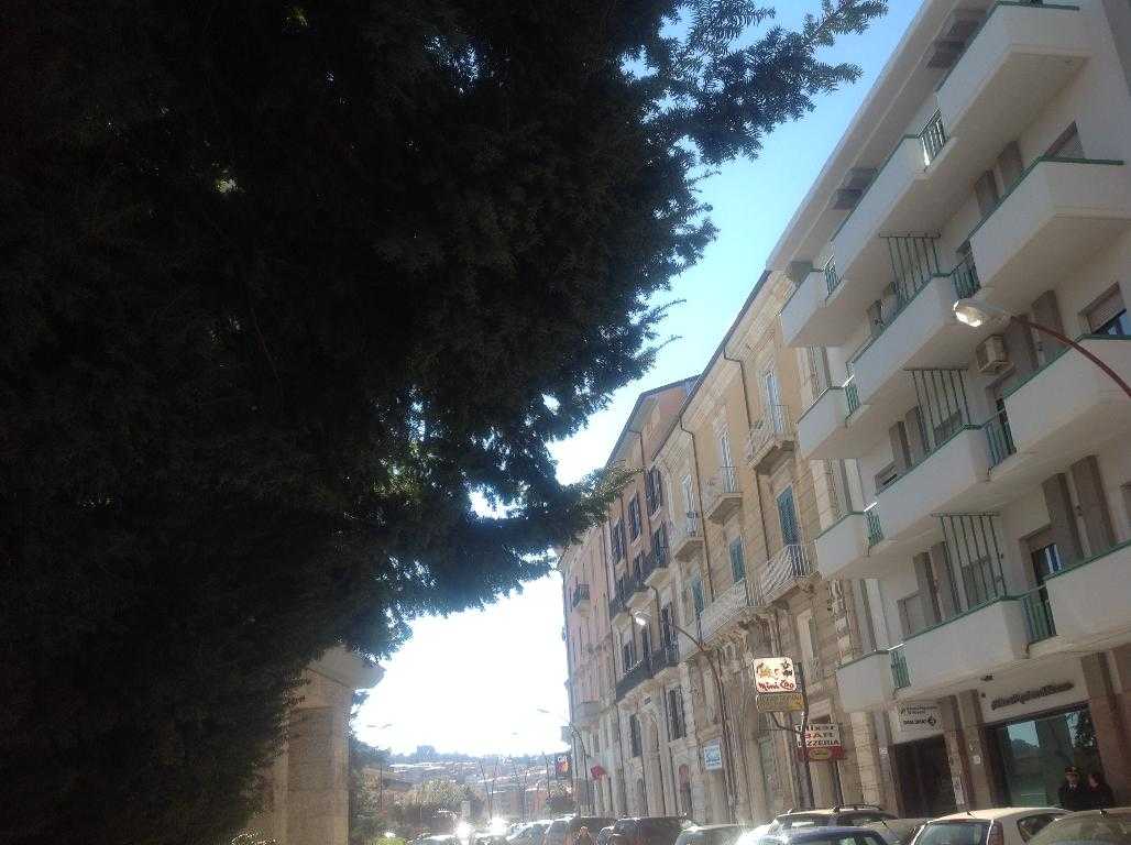 Locale commerciale VIA UMBERTO I°, Campobasso