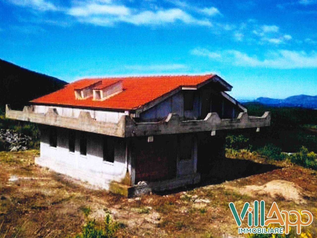 Villa Via San Raffaele, Fondi