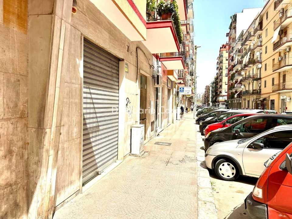 Locale commerciale VIA EMILIA 34/A, Taranto