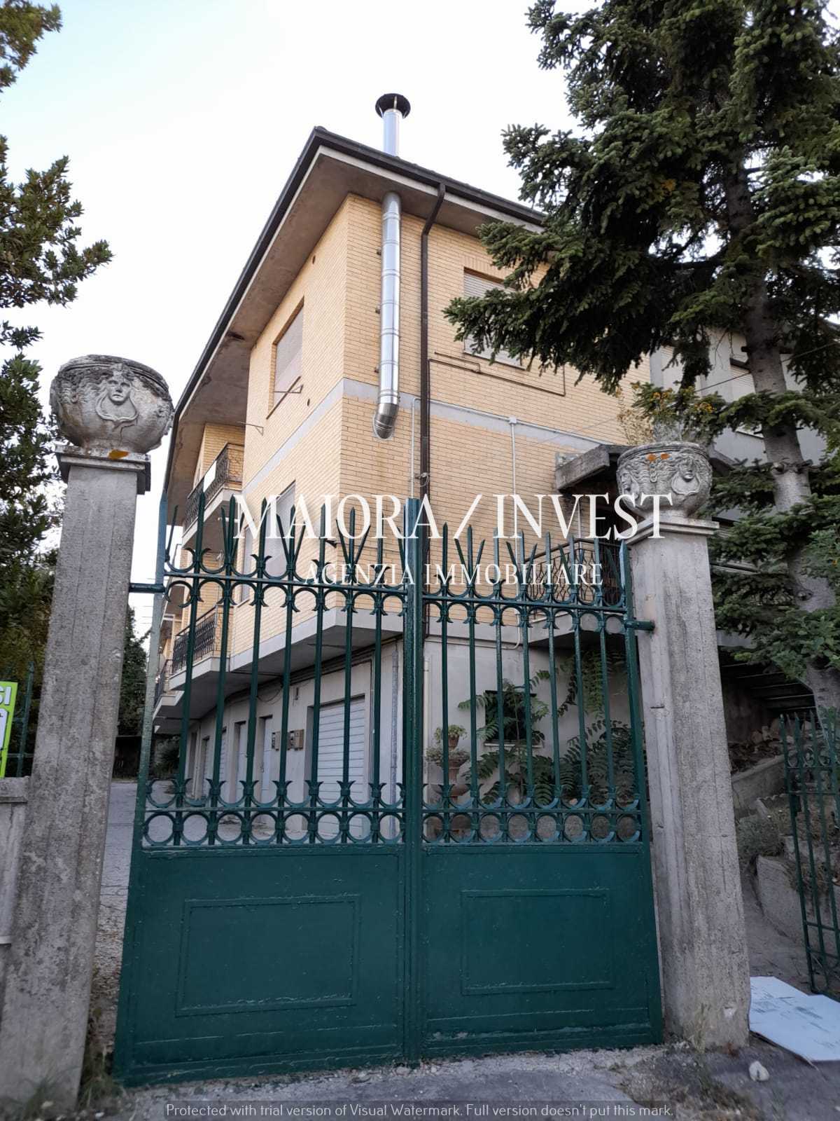 Casa indipendente Viale dei Tigli, Montalto delle Marche