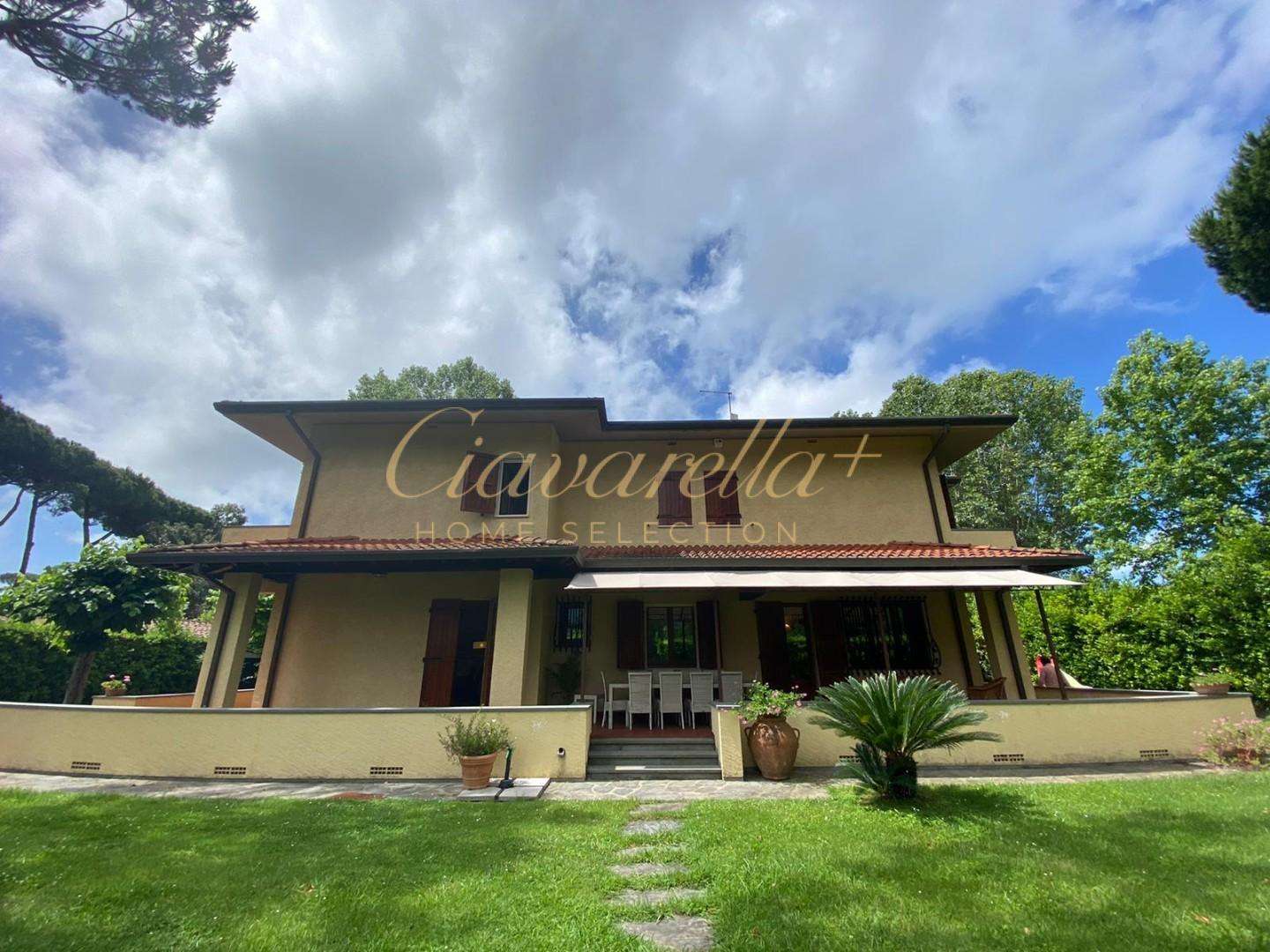 Villa Via Duca degli Abruzzi,, Forte dei Marmi