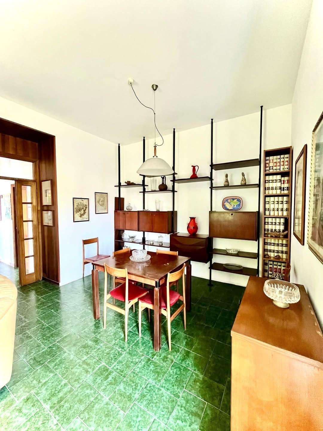 Villa Via Bassagrande,  102, Carrara