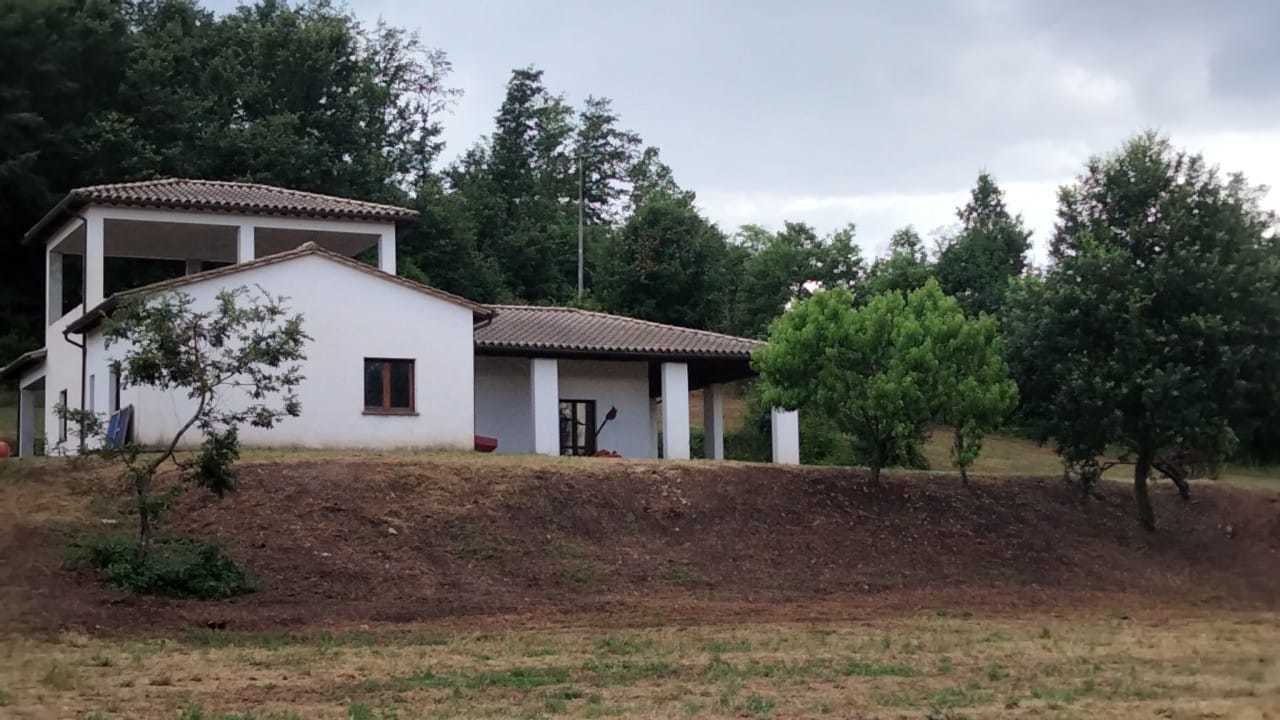 Casa indipendente frattuccia, Guardea