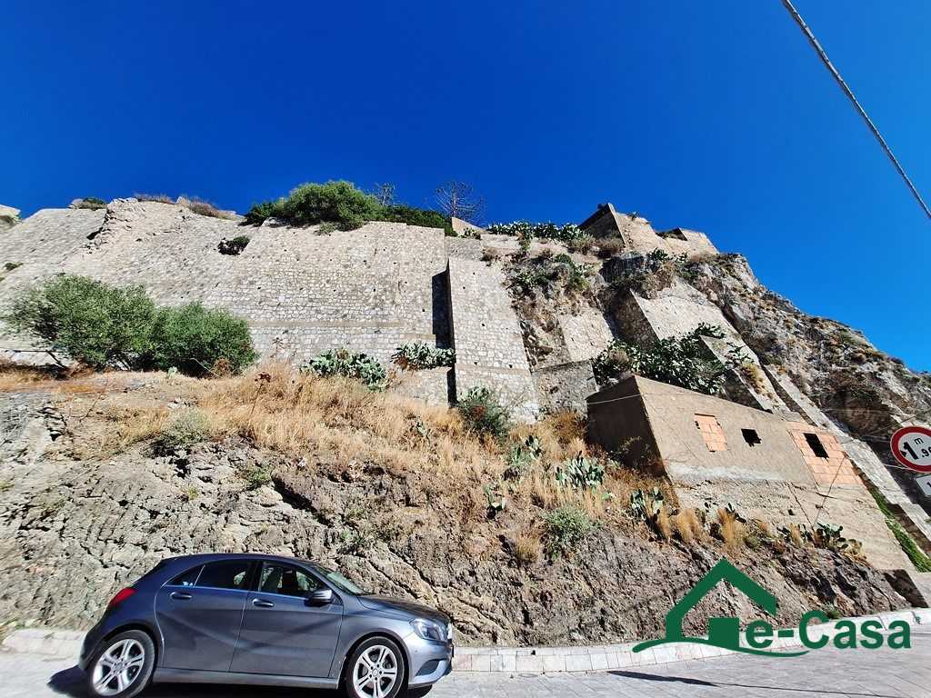 Casa Bi - Trifamiliare VIA CASTELLO RUFO RUFFO, Scaletta Zanclea