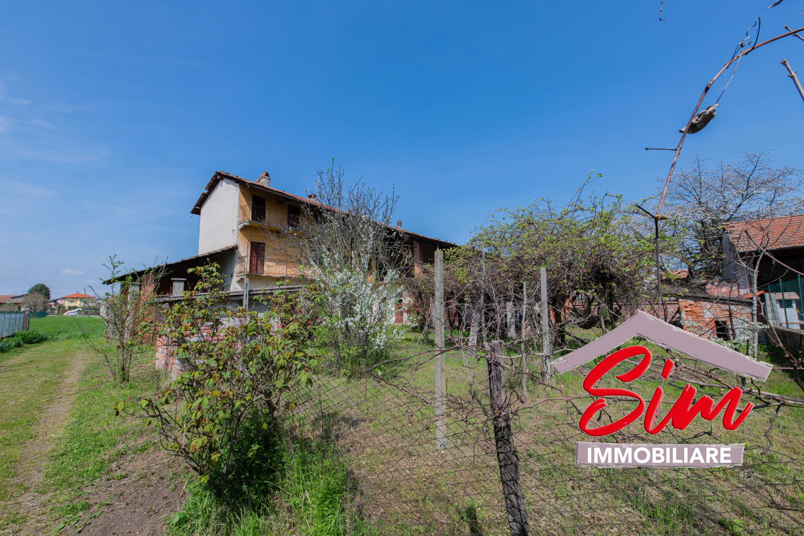 Casa indipendente Via Roma, Fara Novarese