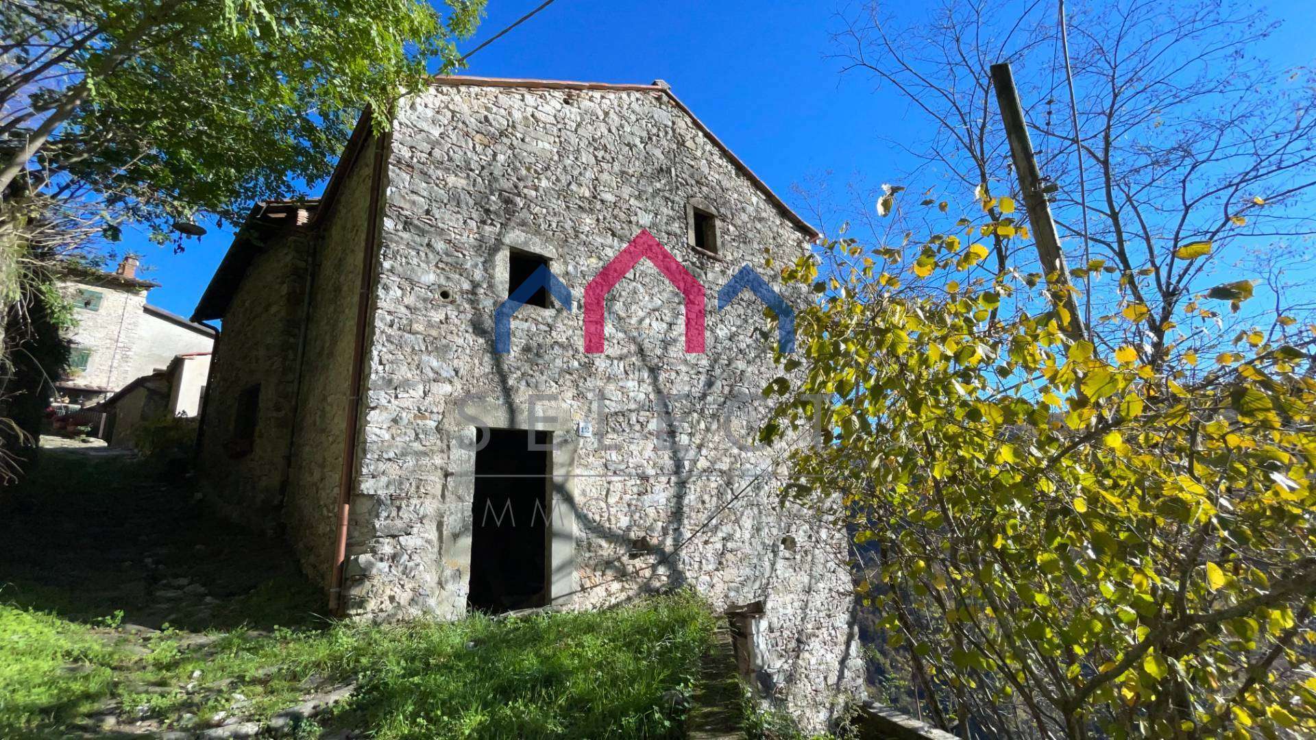 Casa Bi - Trifamiliare, Bagni di Lucca