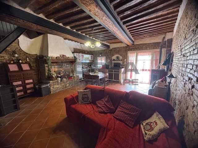 appartamento in vendita a Crespina Lorenzana in zona Crespina