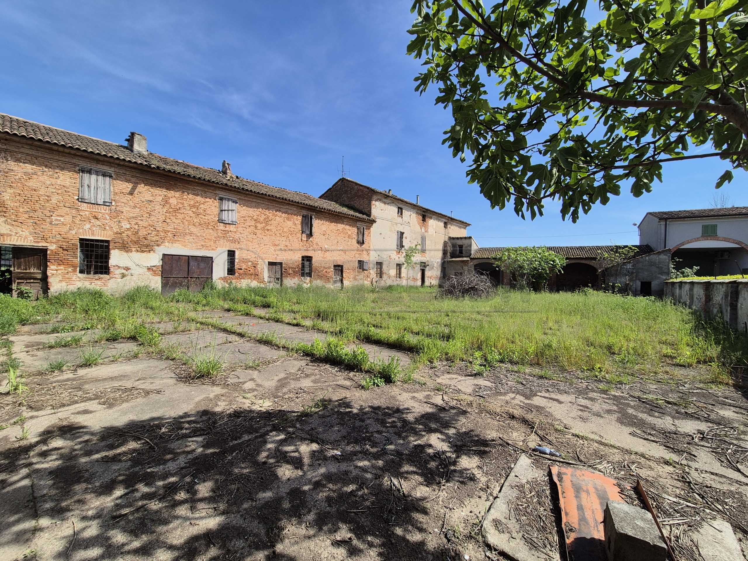 Casa indipendente Località Menabue, Gabbioneta-Binanuova
