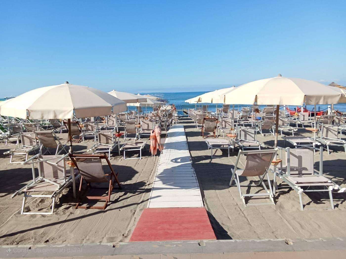 Hotel Viale Cristoforo Colombo,, Carrara