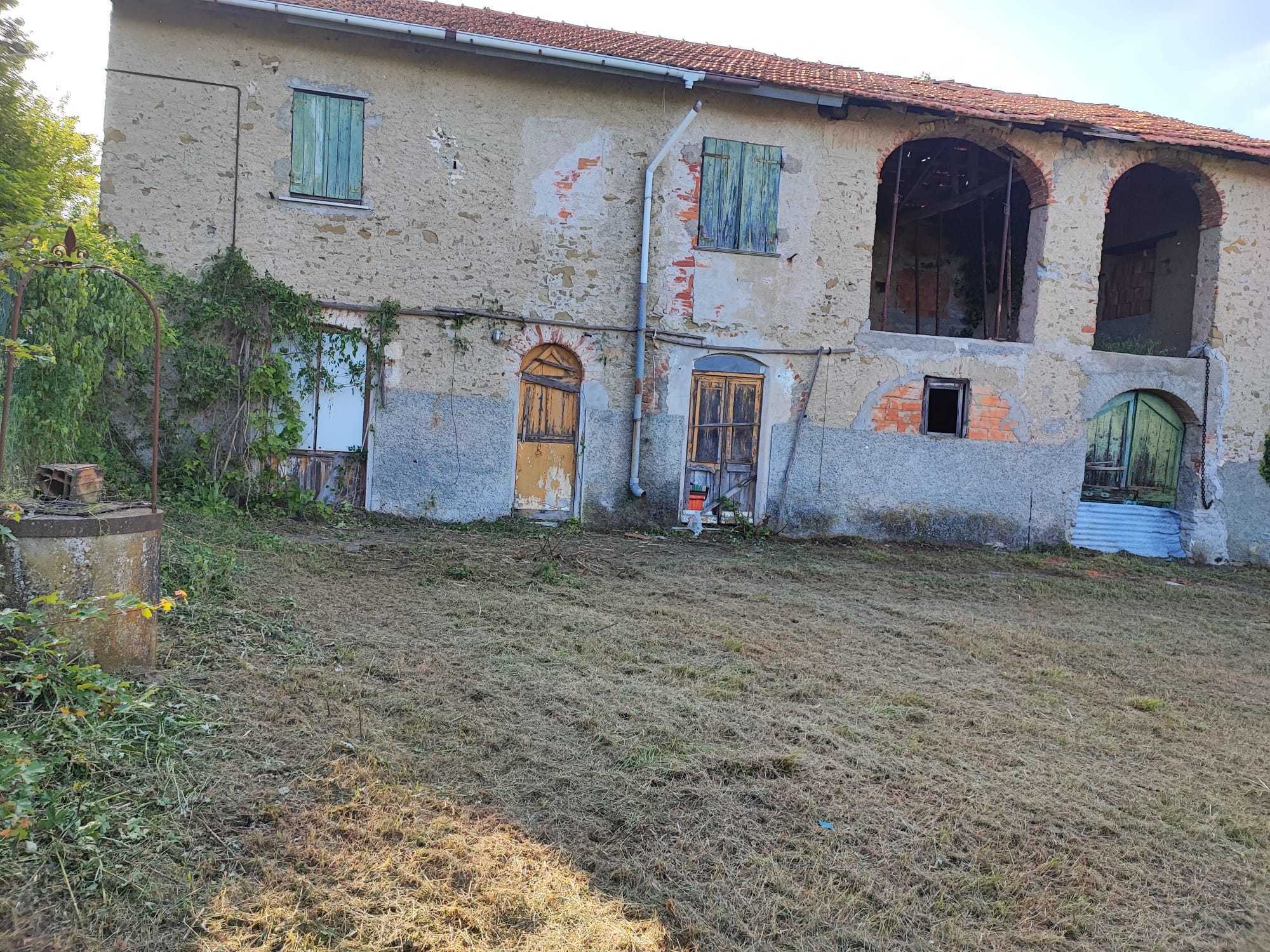 Casa indipendente Via al Castello, Pareto