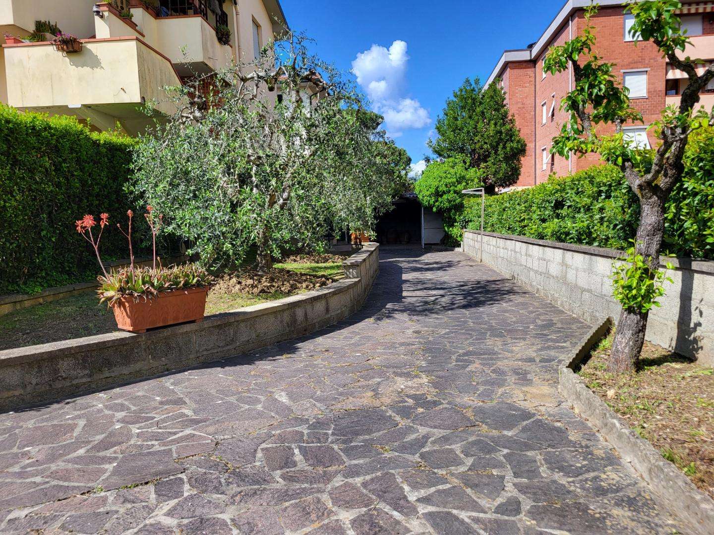 appartamento in vendita a Calcinaia in zona Fornacette
