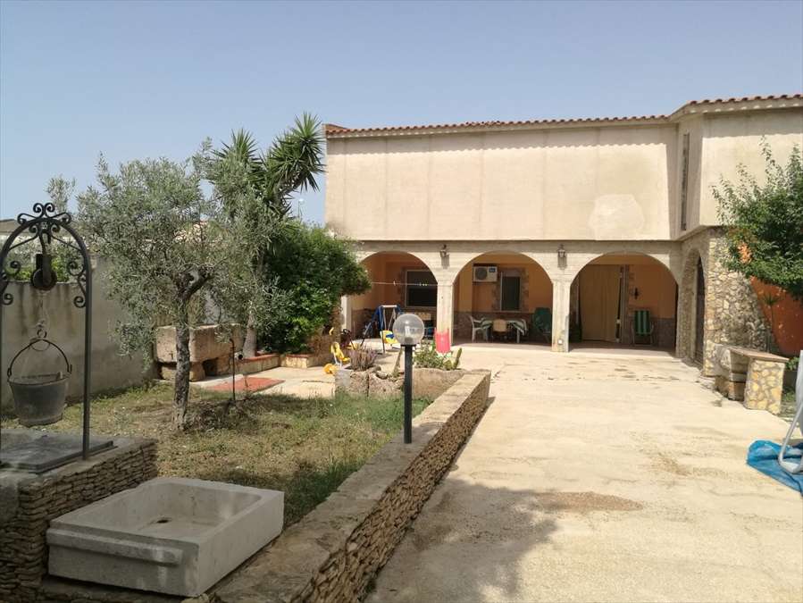 casa indipendente in vendita a Bisacquino
