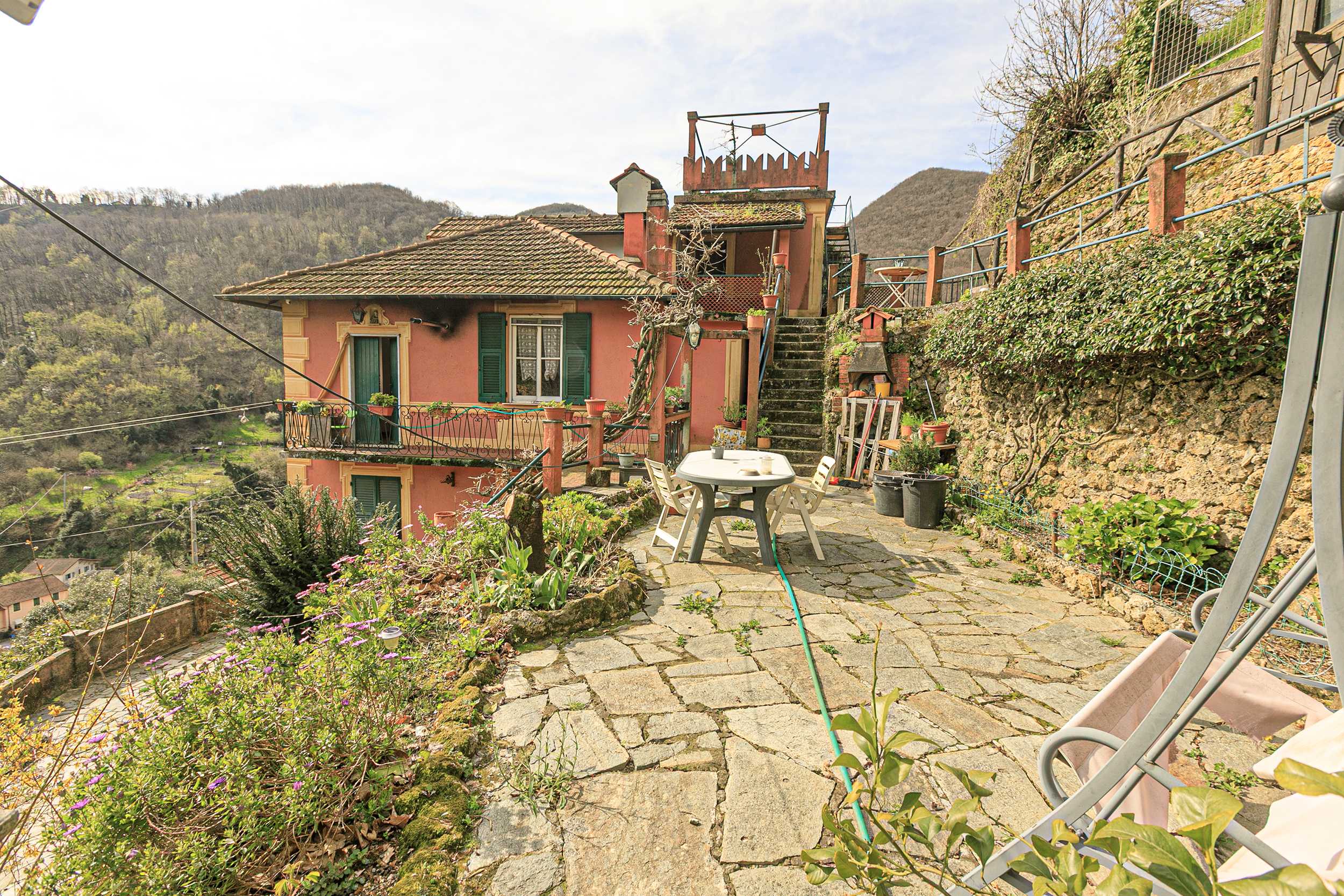 Casa indipendente Via Monte Comego, Ceranesi