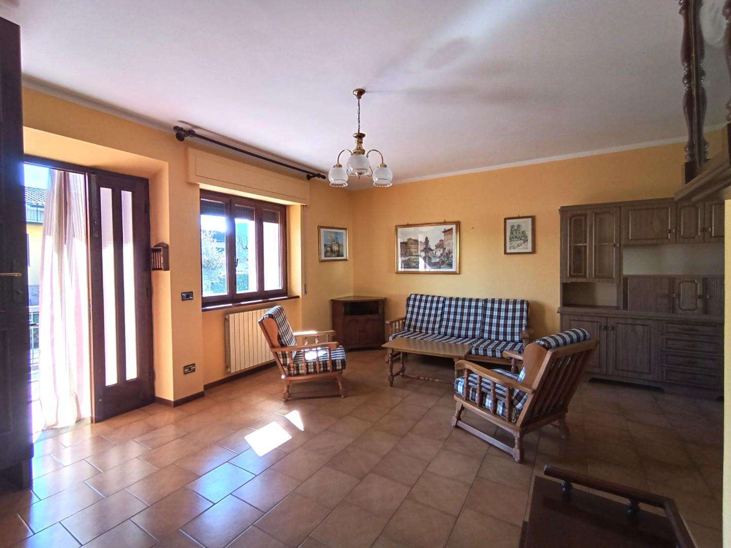 casa indipendente in vendita a Barga