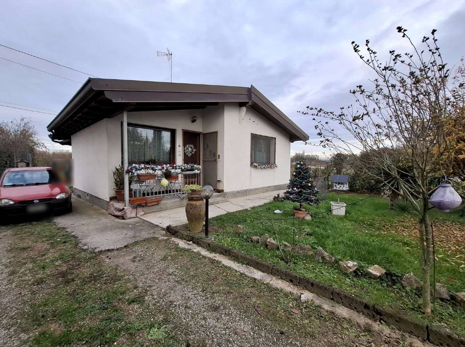 casa indipendente in vendita a Gonars