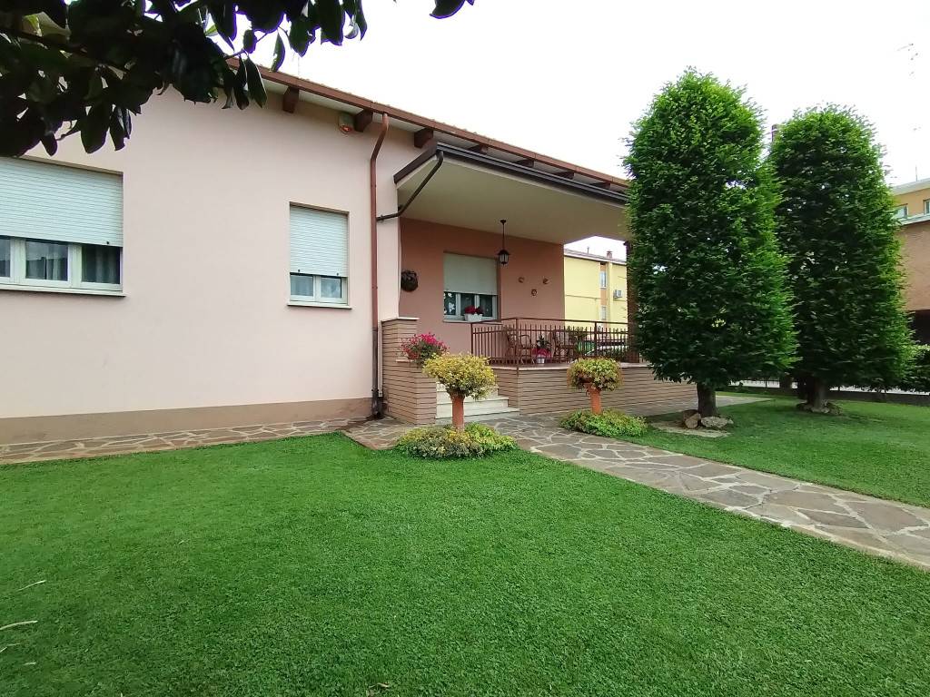 immagine annuncio 1 di 8