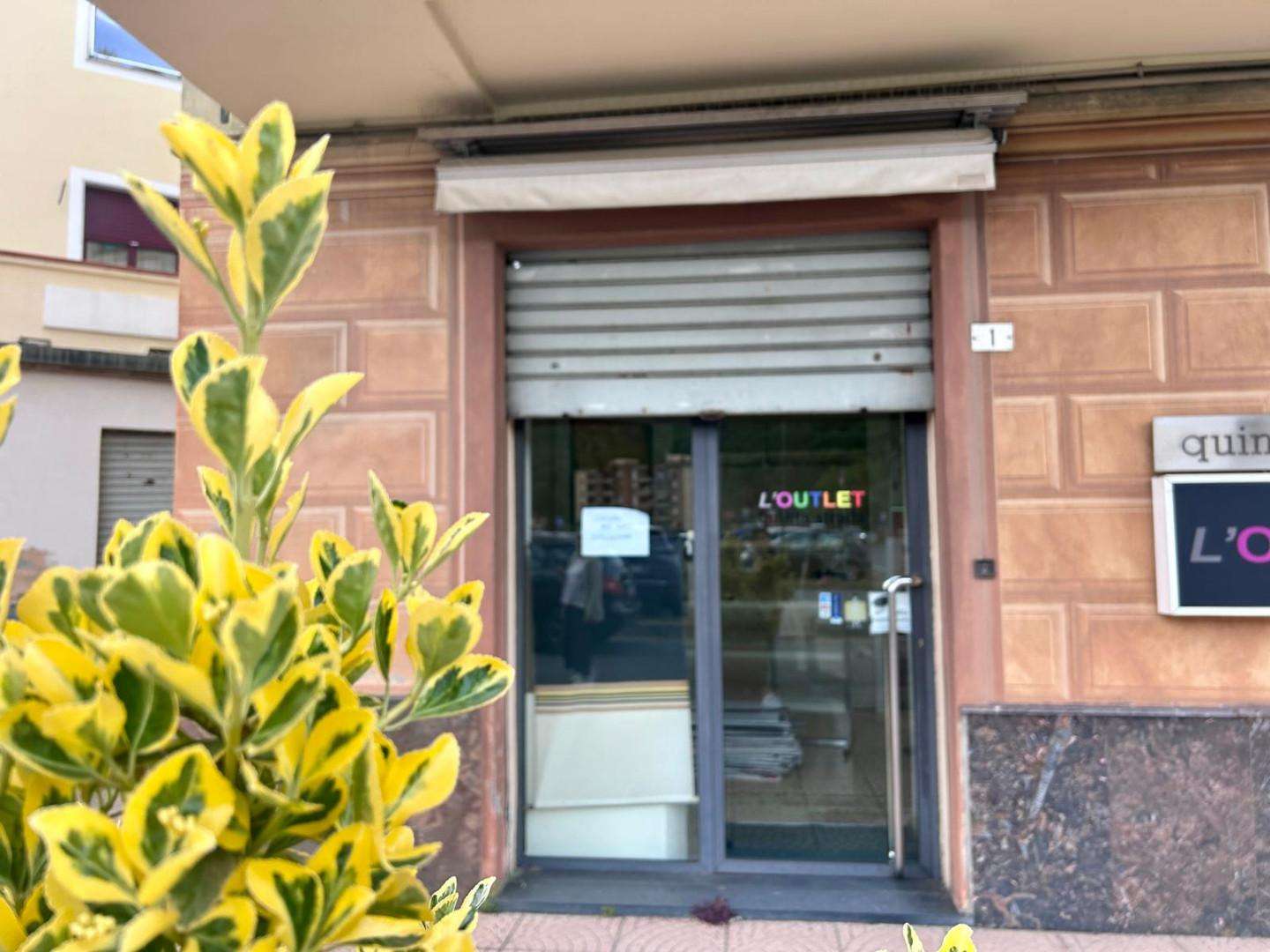 Locale commerciale Aulla, Aulla