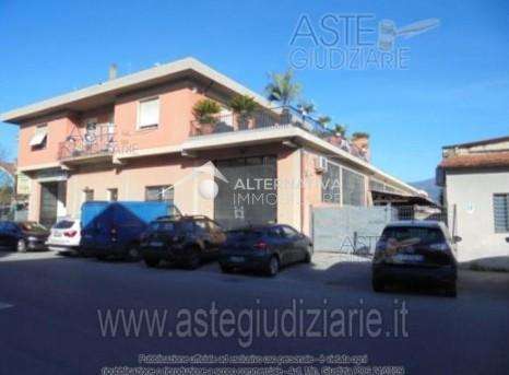 casa semindipendente in vendita a Pistoia