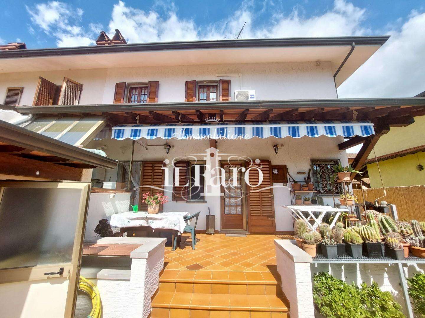 casa indipendente in vendita a Massarosa in zona Stiava