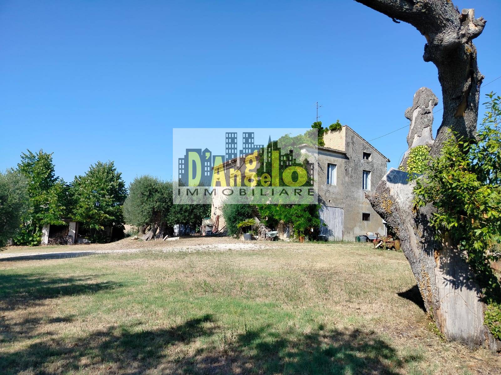 casa indipendente in vendita ad Offida