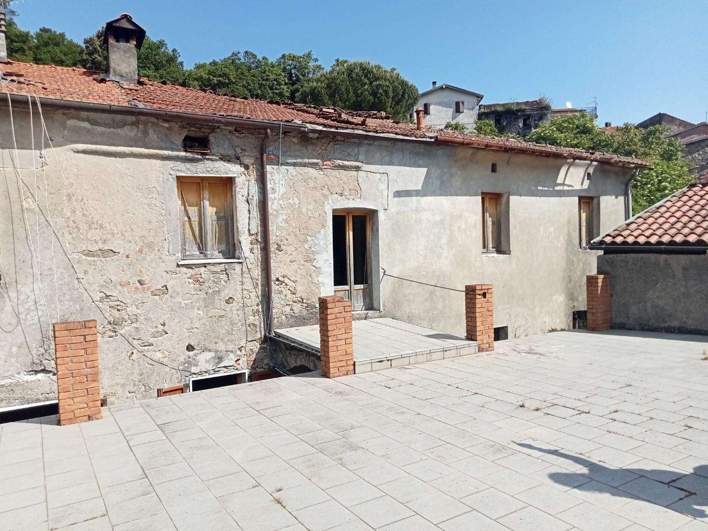 Casa Bi - Trifamiliare Aulla, Aulla