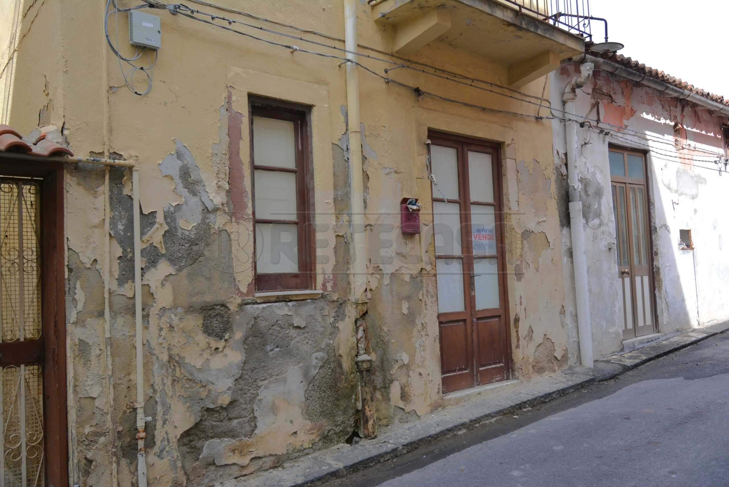 Porzione di casa Via Sibari, Messina