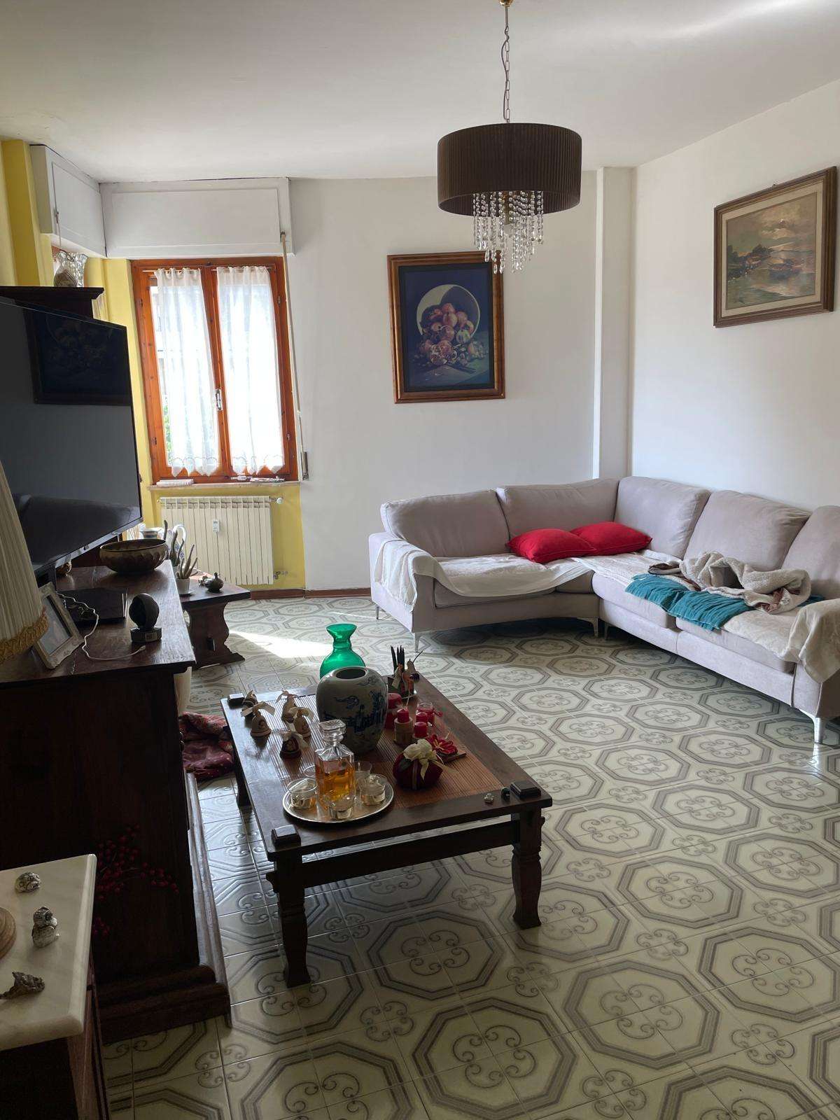 Appartamento Via delle Villette,, Carrara