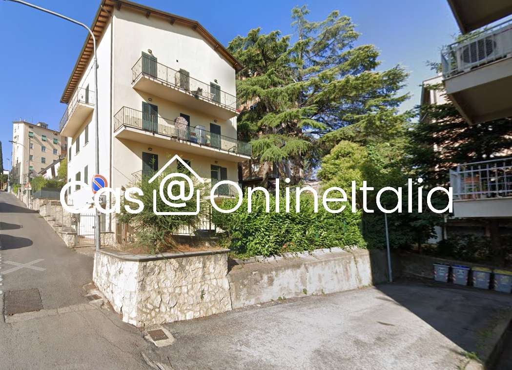 appartamento in vendita a Perugia in zona Centro Città
