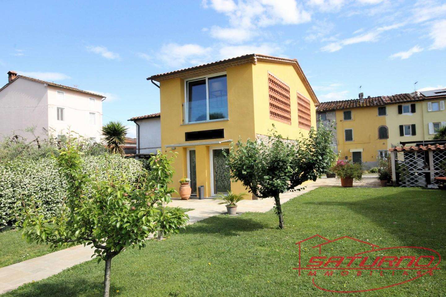 ufficio in affitto a Capannori in zona Marlia