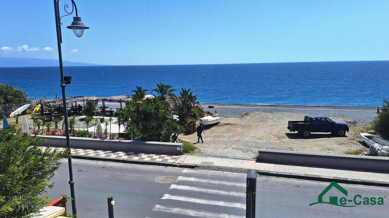 Palazzo - Stabile VIA UNITA' DELL'ITALIA, Nizza di Sicilia