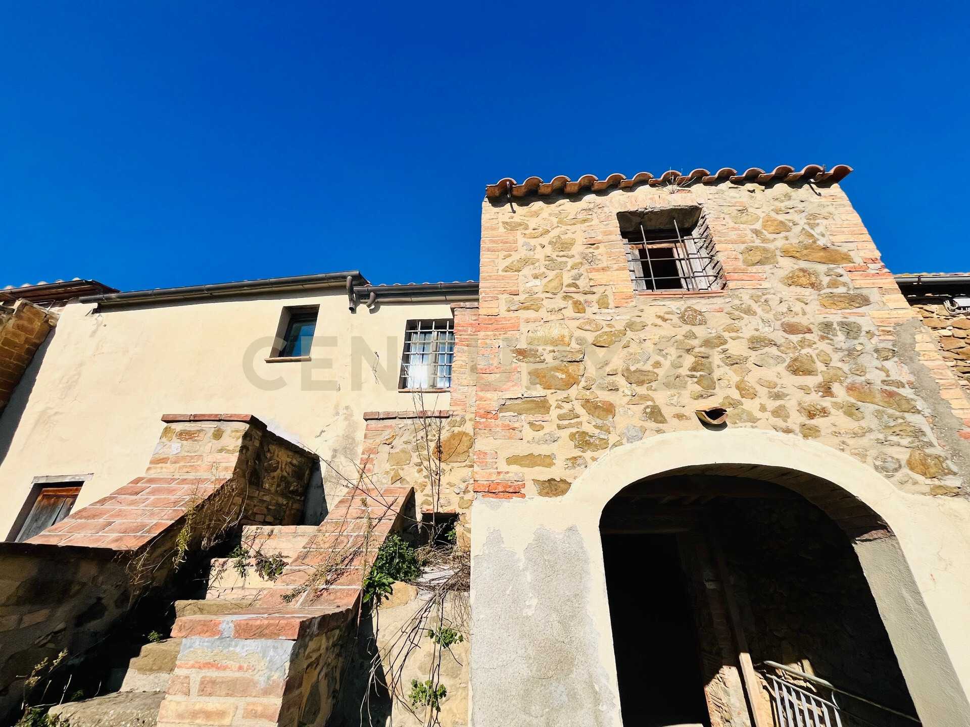 Casa indipendente località podere pelacane, Cinigiano