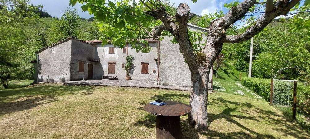 intera palazzina in vendita a Sambuca Pistoiese in zona Torri
