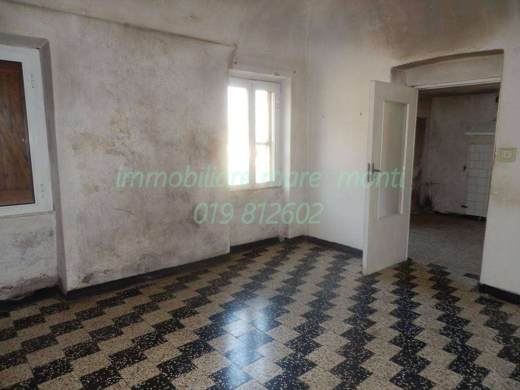 Casa indipendente via cimavalle, Savona