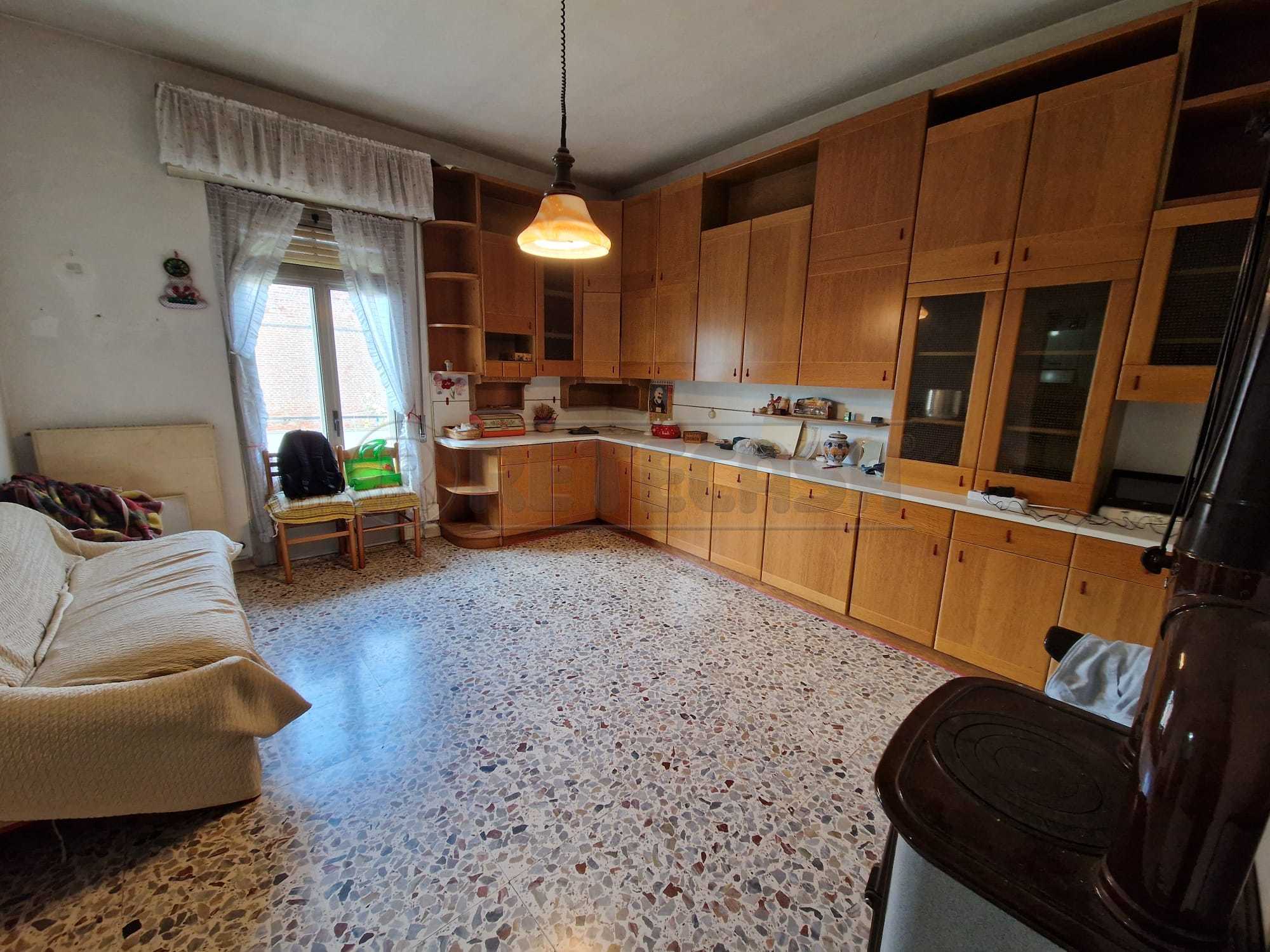Casa indipendente Via Centro, Cremona
