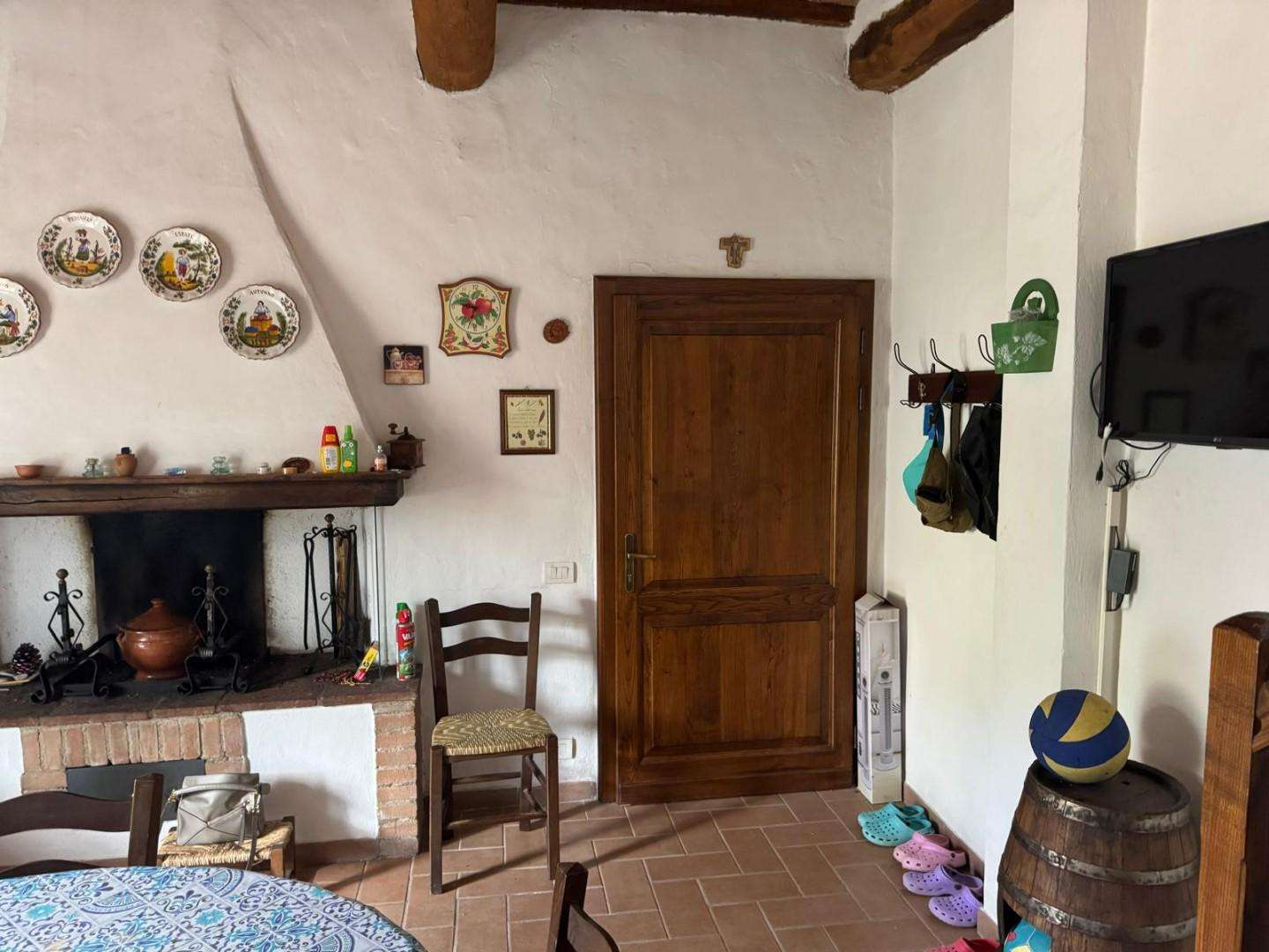 Palazzo - Stabile Lama SI,, Monticiano