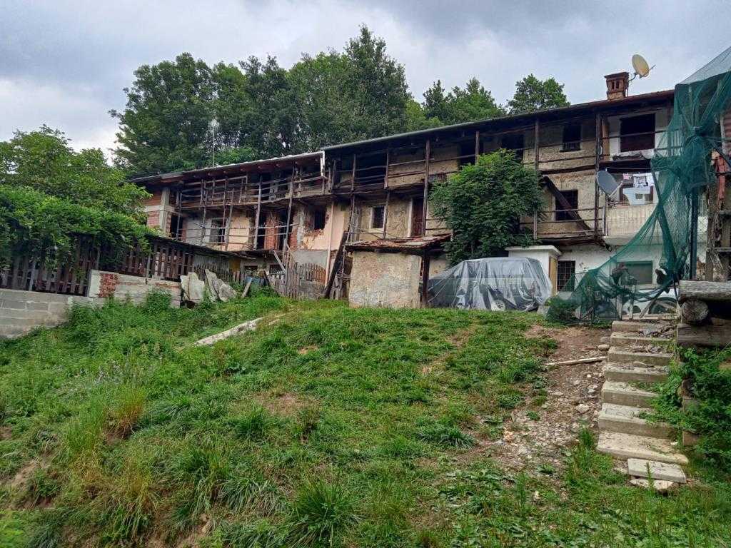 Casale REGIONE FUA Superiore, Lanzo Torinese