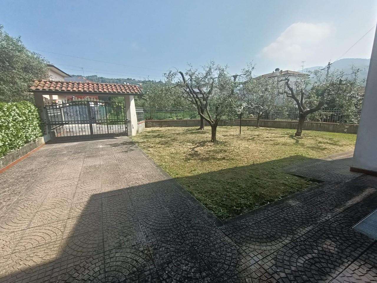 casa indipendente in vendita a Fosdinovo in zona Caniparola