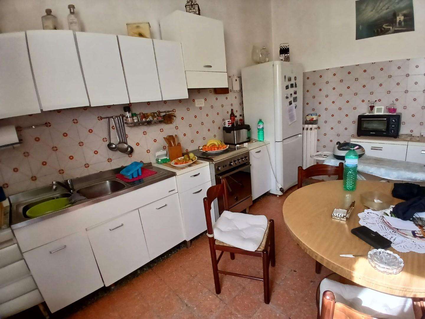 Porzione di casa Via Tinelli,  55, Massa