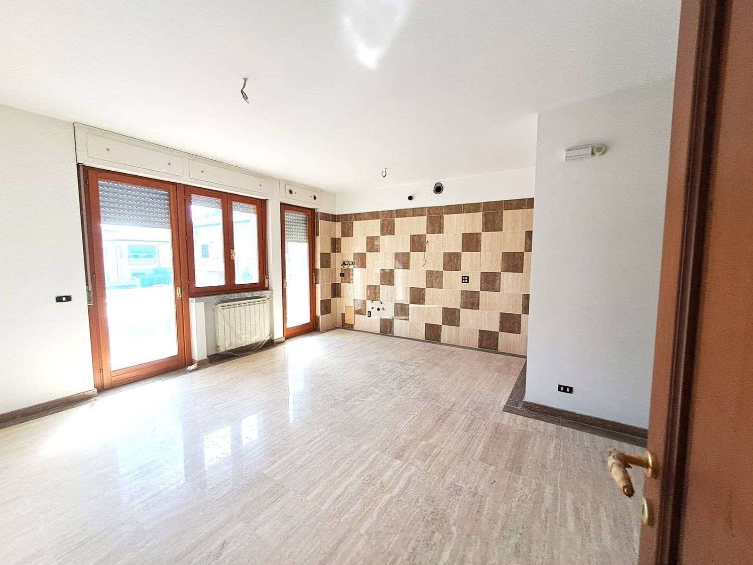 appartamento in affitto a Carrara in zona Marina di Carrara