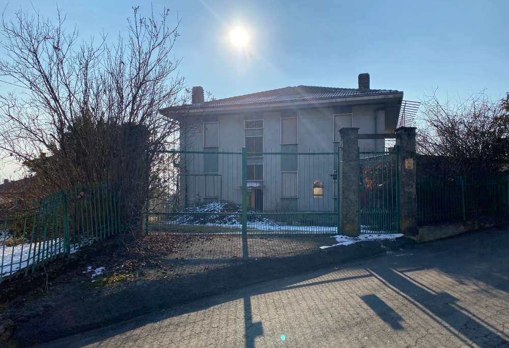 casa indipendente in vendita a Forno Canavese