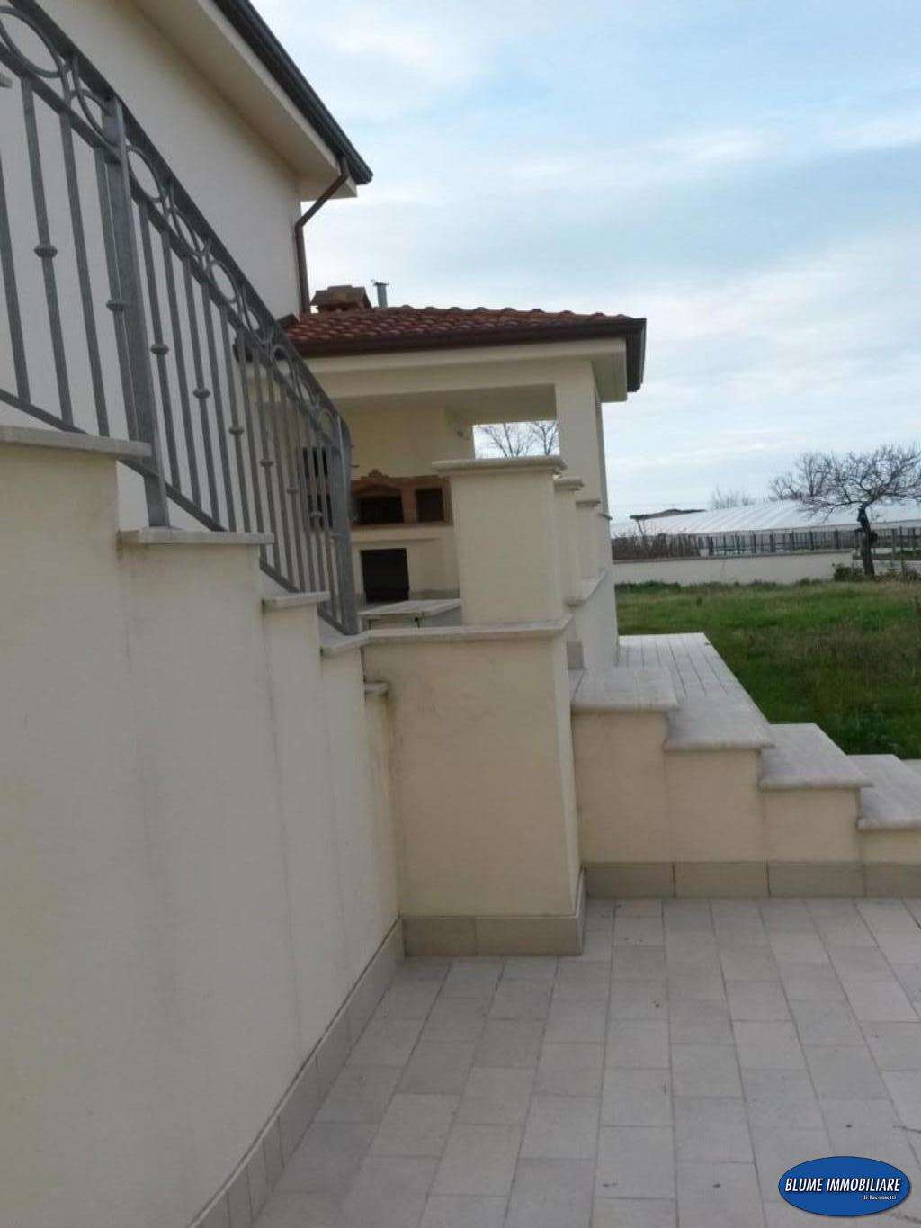 casa indipendente in vendita a Camaiore in zona Capezzano Pianore