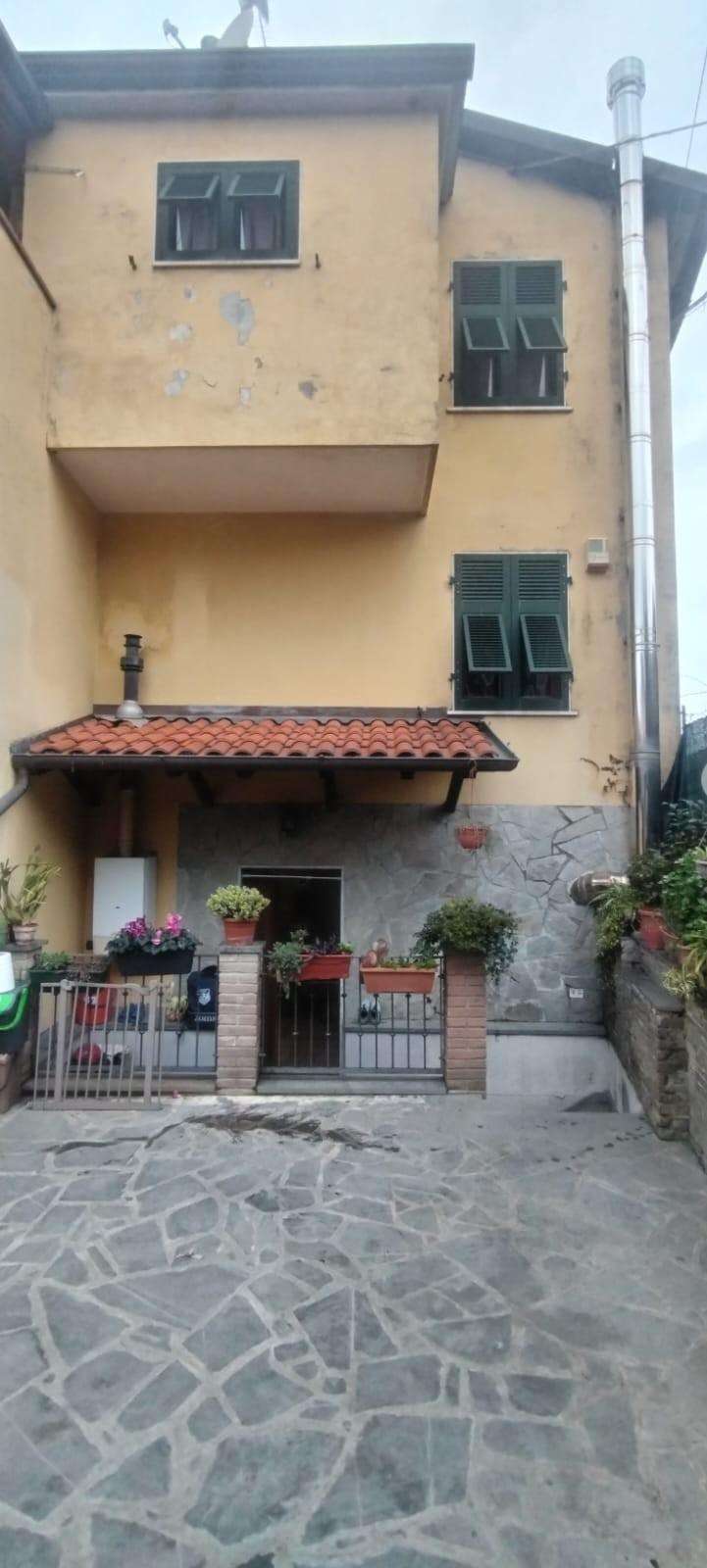 Palazzo - Stabile Via Canalmagro,, Massa