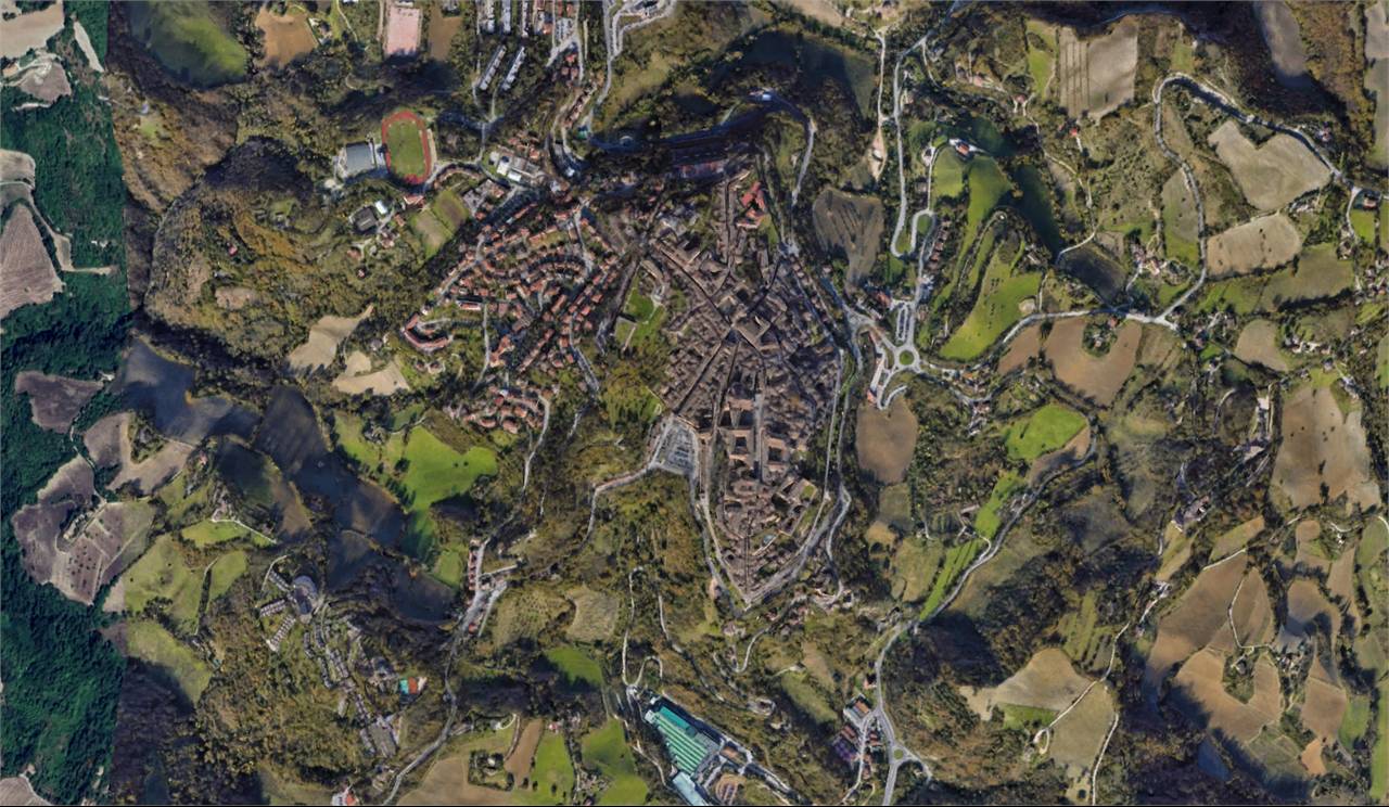 appartamento in vendita ad Urbino in zona Girfalco