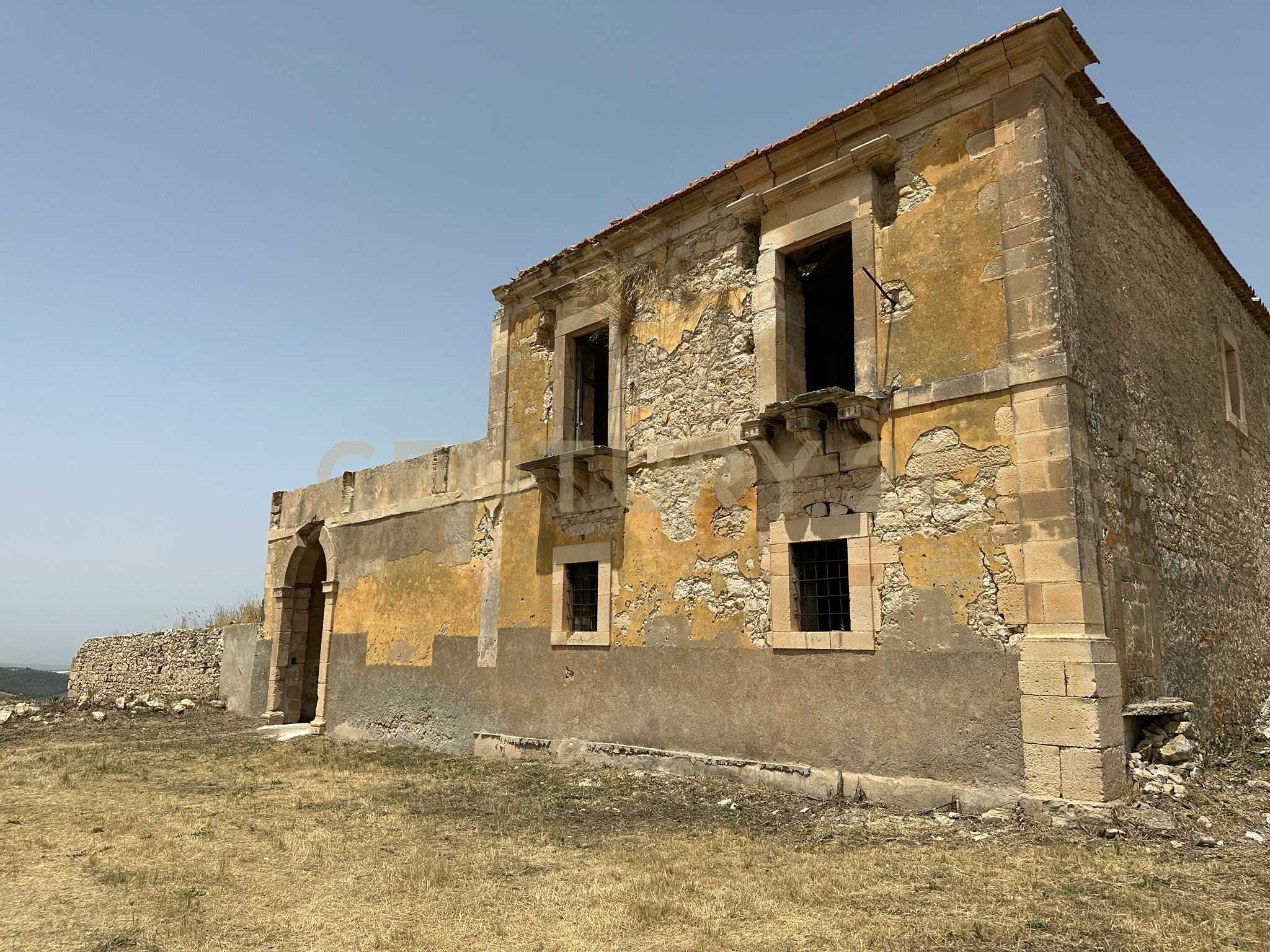 Casa indipendente Contrada Alia, Licodia Eubea
