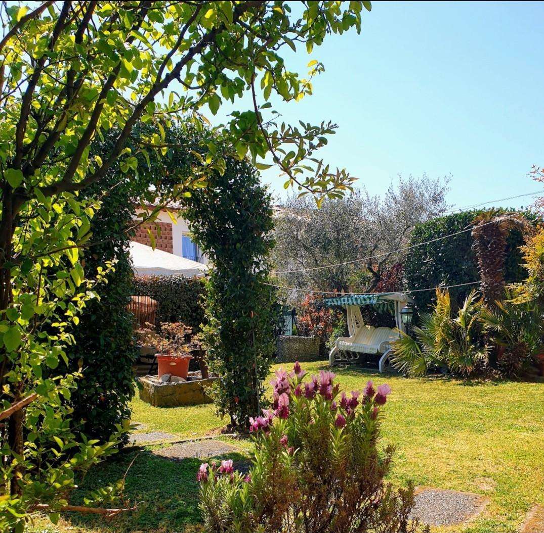 intera palazzina in vendita a Capannori