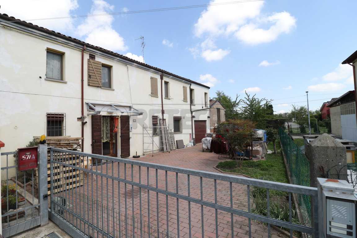 Porzione di casa Via Enrico Fermi, Bondeno